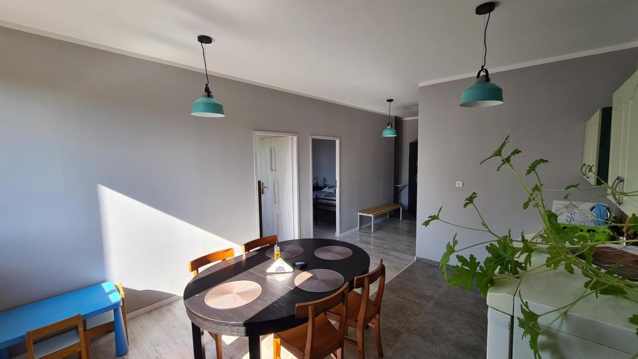 Urocze Apartamenty Na Wsi Goledzinow Экстерьер фото