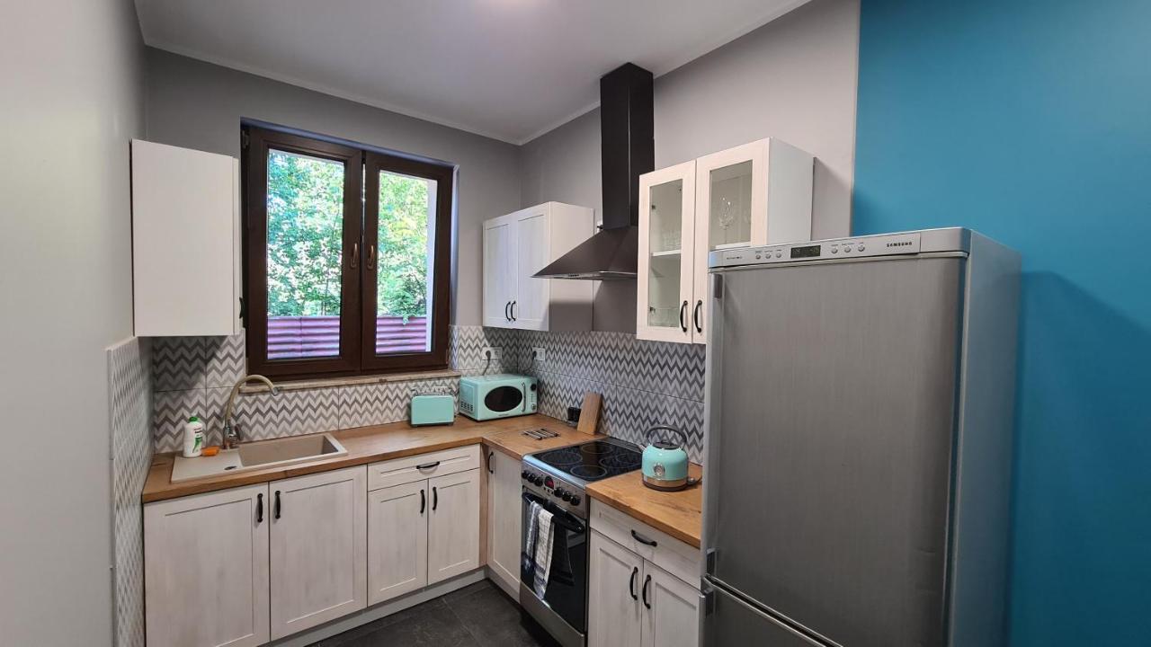 Urocze Apartamenty Na Wsi Goledzinow Экстерьер фото